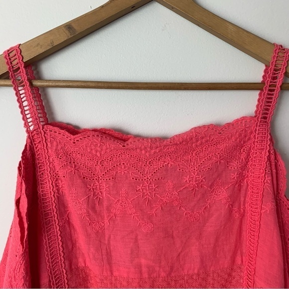 [entro] Women's Pink Emroidered Gold Shoulder Boho Top - Picture 2 of 9
